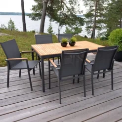 ByNiemi Capri-ruokapöytä