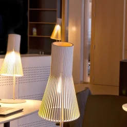 Secto Design Secto 4220 -pöytävalaisin
